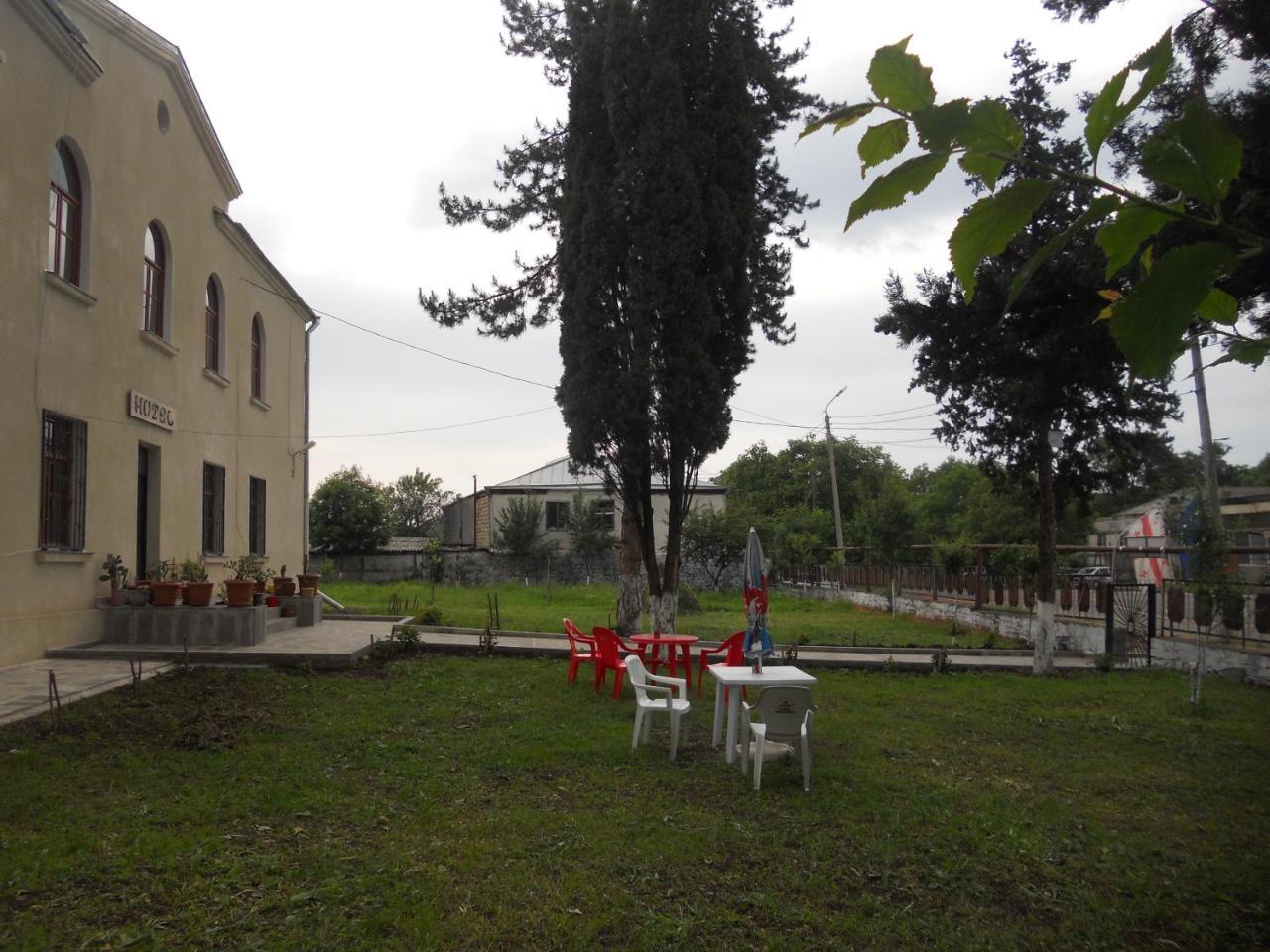 Hotel Kakhaberi Tetritskaro Exterior foto
